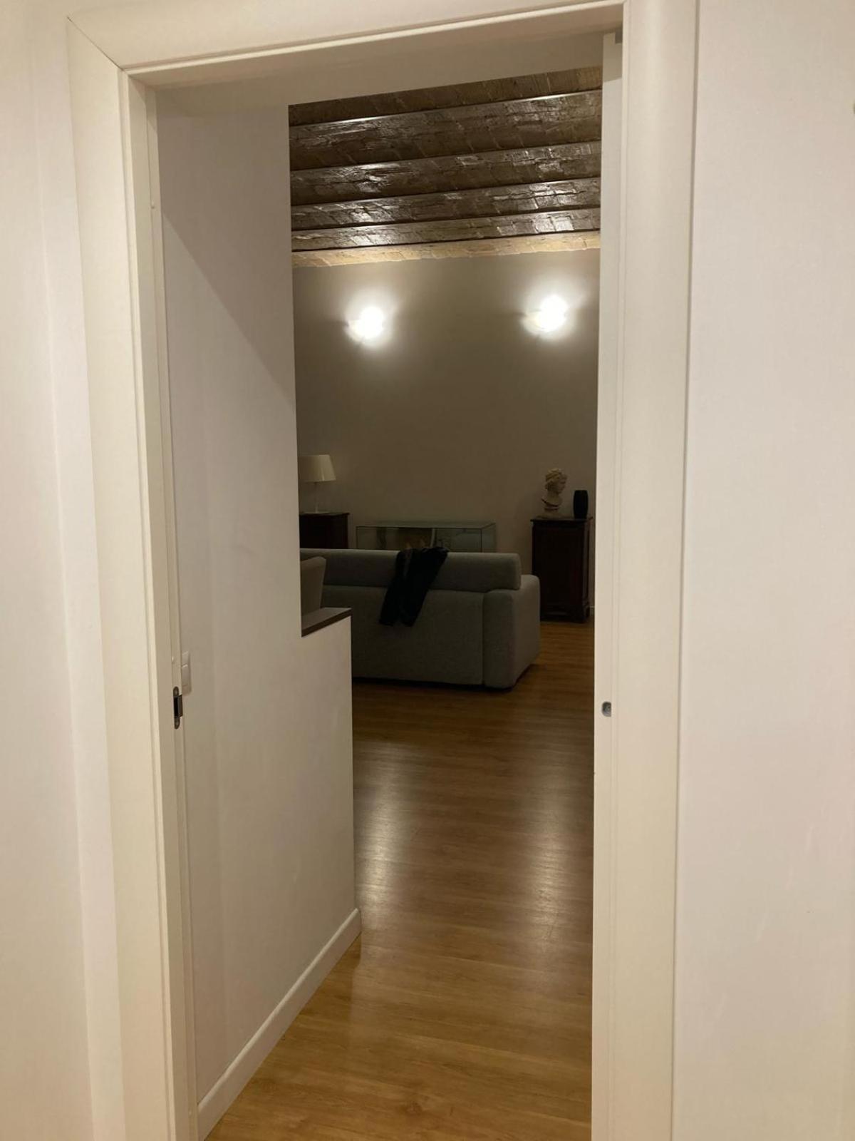 Apartment Lion 99 Rom